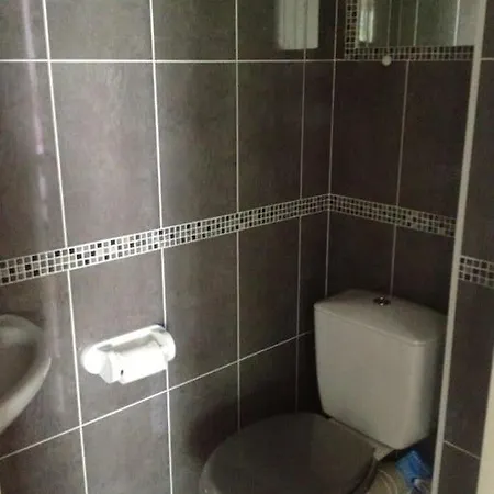 Apartment Beautiful Close To Every Spot Of