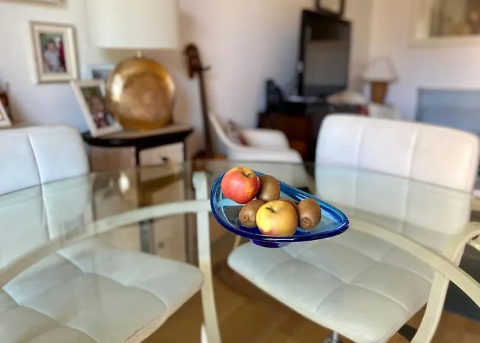 Beautiful Close To Every Spot Of *