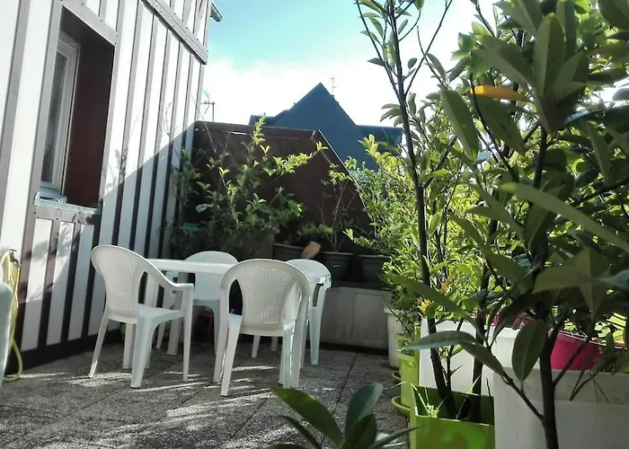 Beautiful Close To Every Spot Of شقة